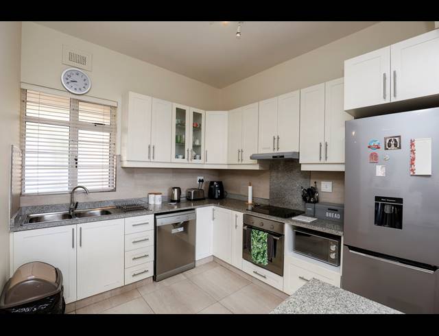 2 BEDROOM APARTMENT TO LET IN MORNINGSIDE